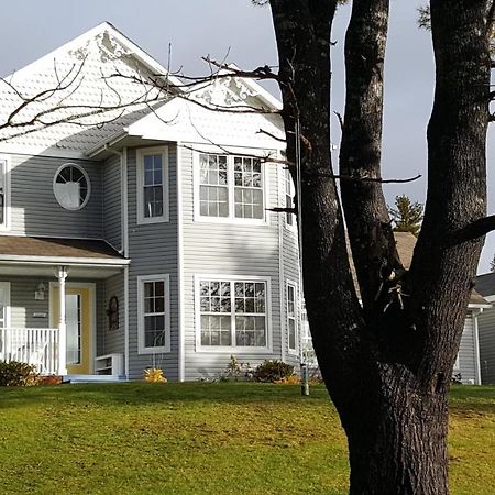 20 Acre Woods Bed And Breakfast Ingonish Exteriör bild